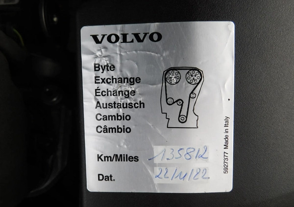 Volvo XC 60 cena 106666 przebieg: 179000, rok produkcji 2019 z Pruszków małe 742
